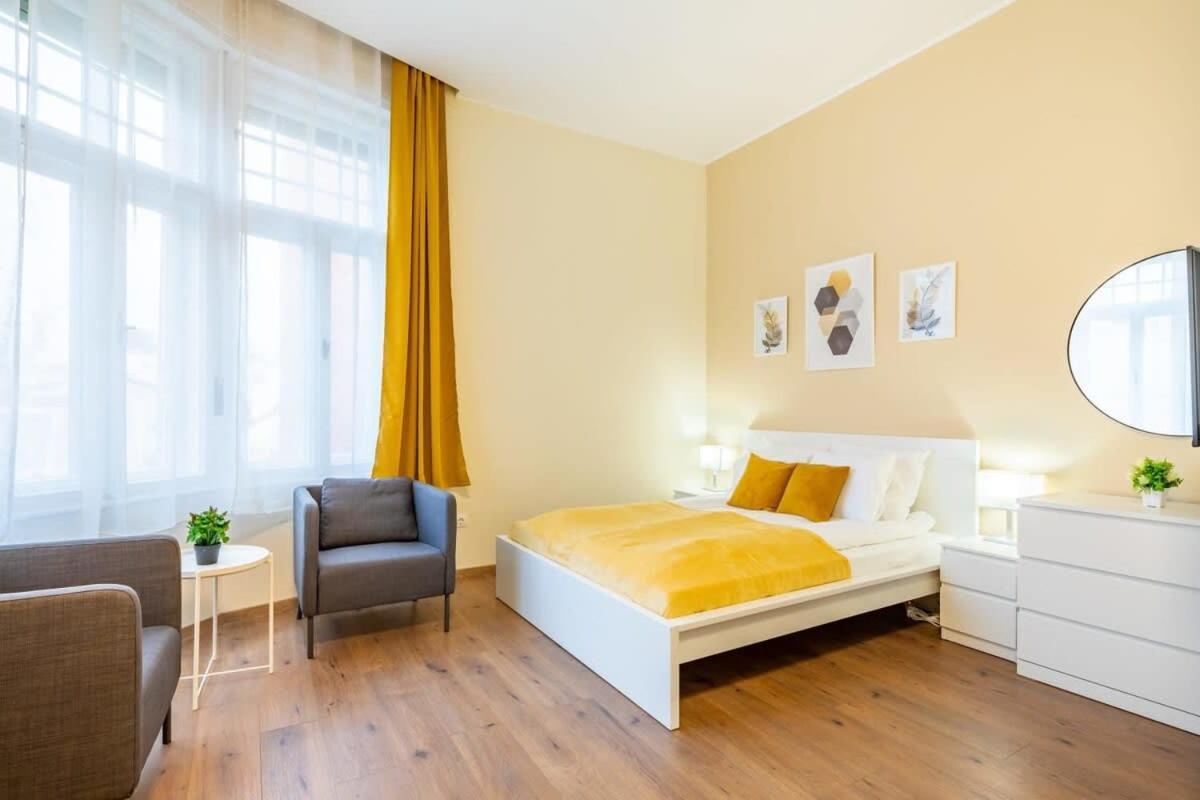 Super Central New Studio Budapest Kültér fotó